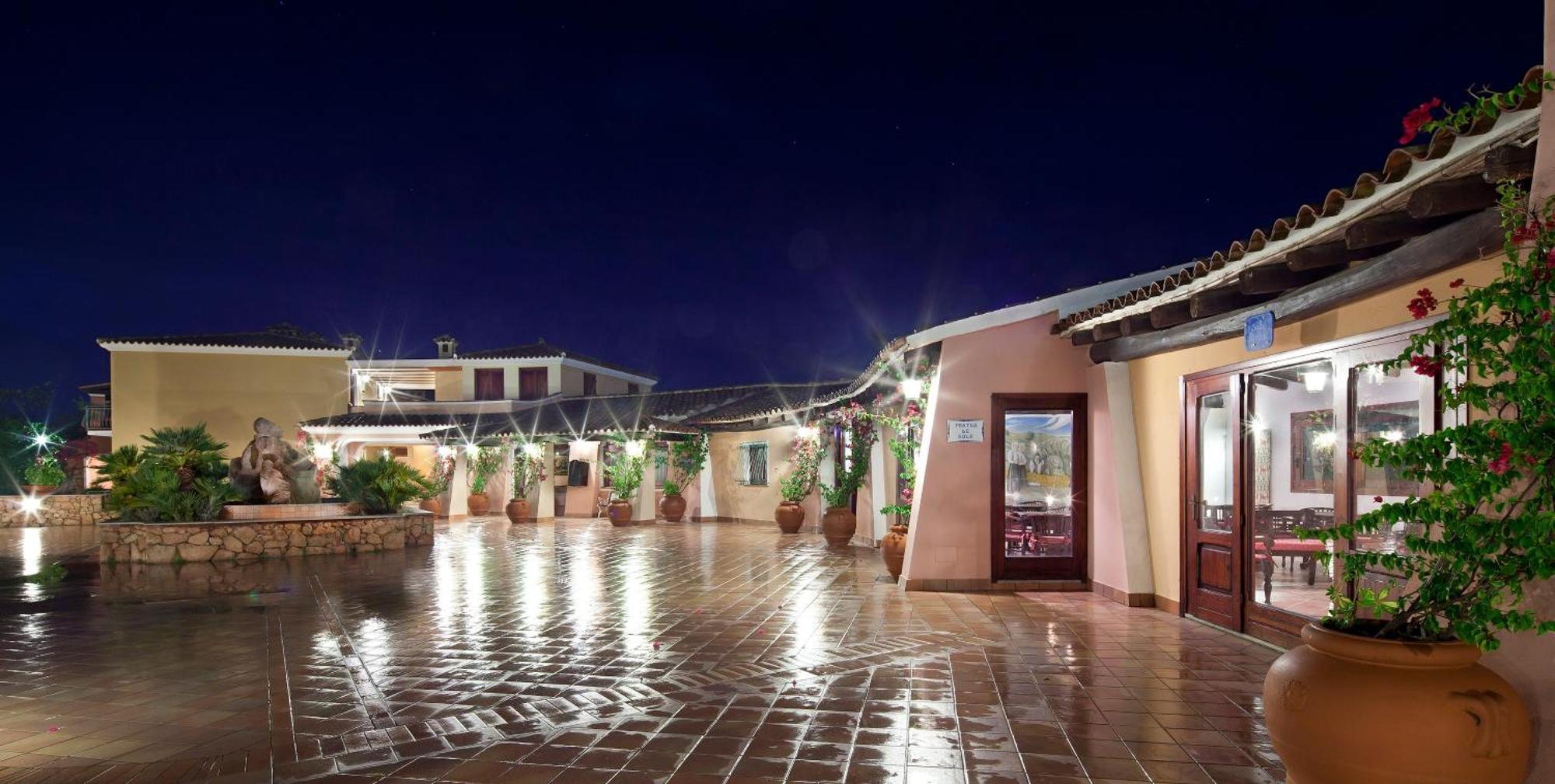 I Giardini Di Cala Ginepro Hotel Resort Cala Liberotto Eksteriør bilde